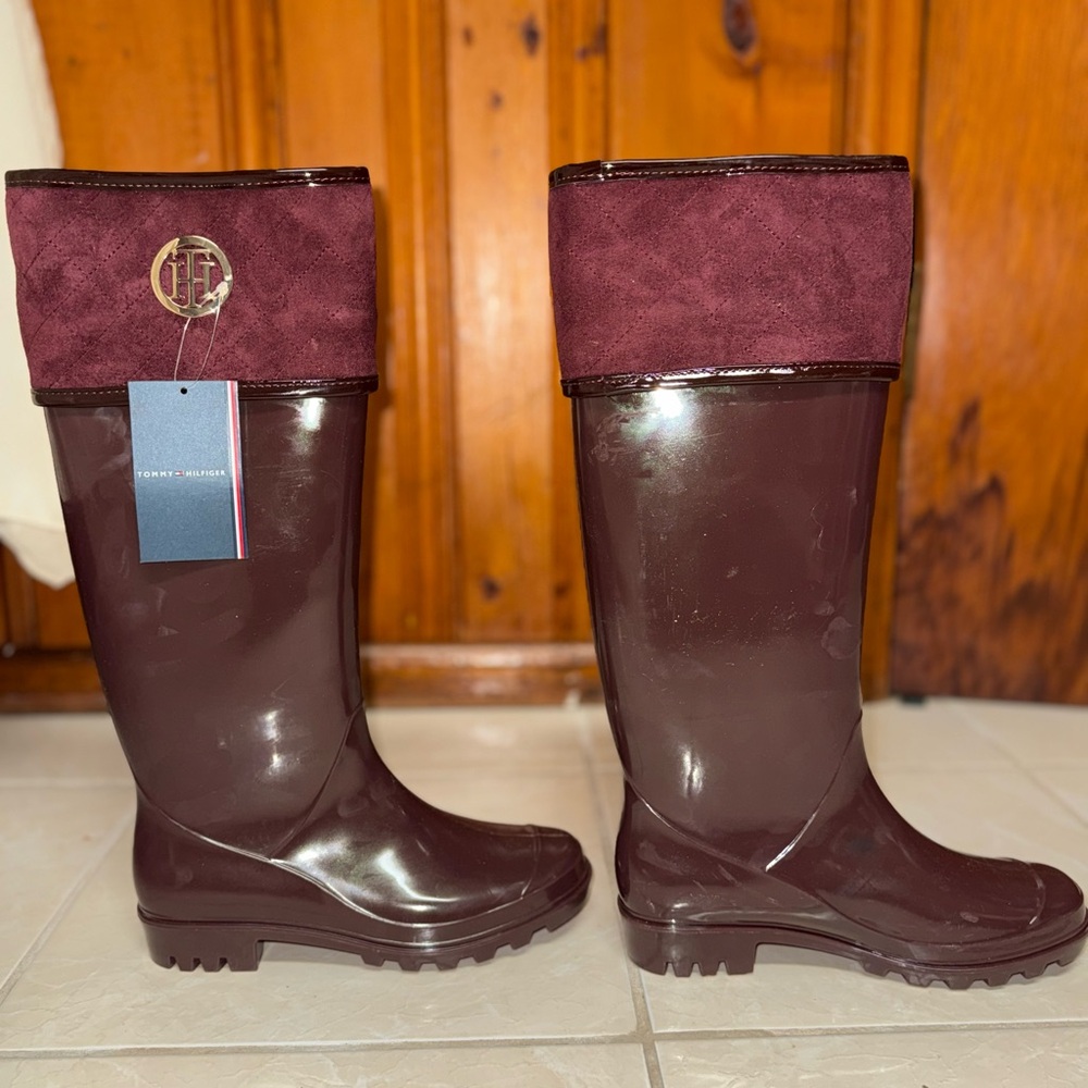 Tommy Hilfiger Maroon Quilted Rain Boots